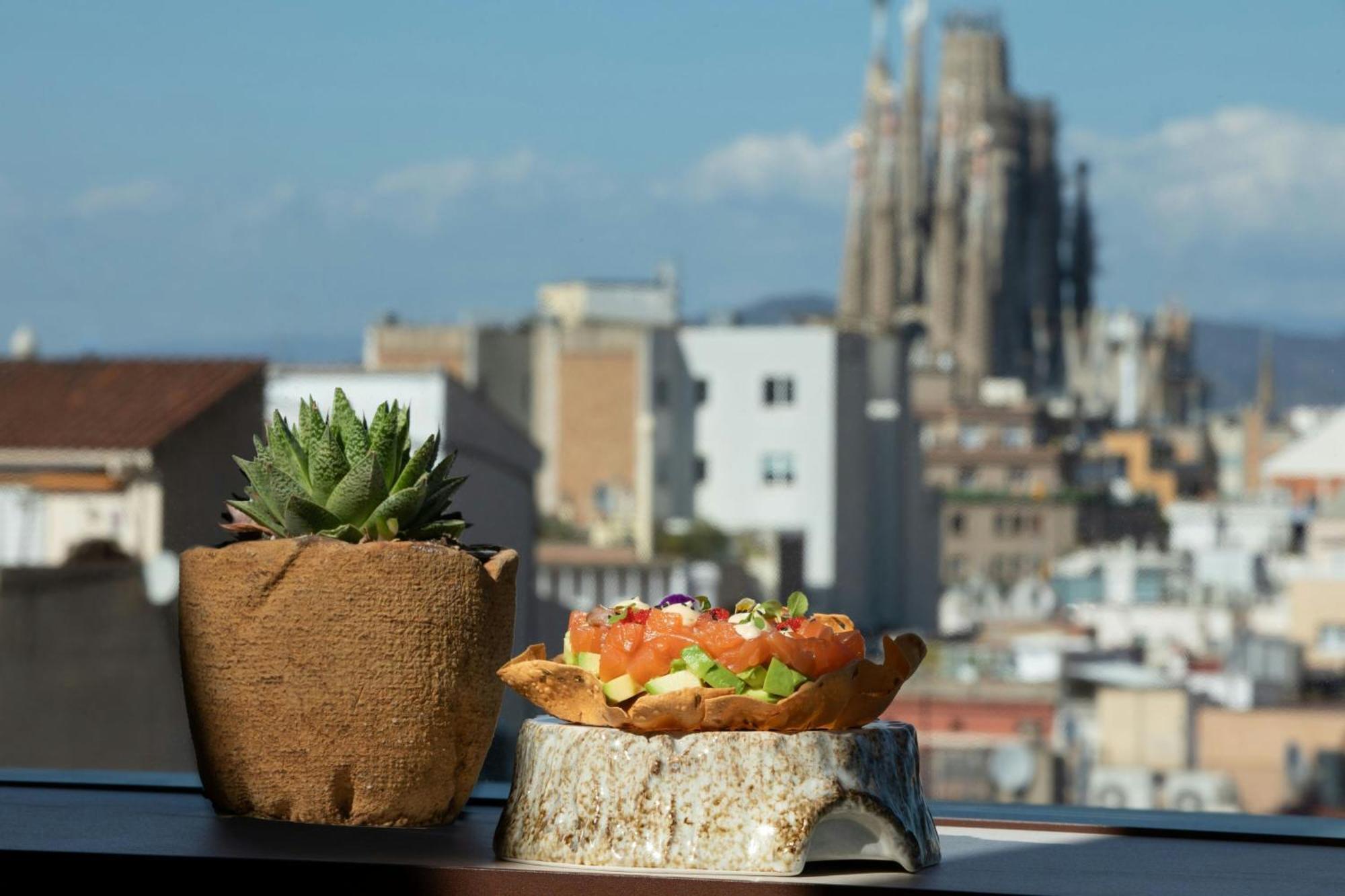 Renaissance Barcelona Hotel Exterior foto